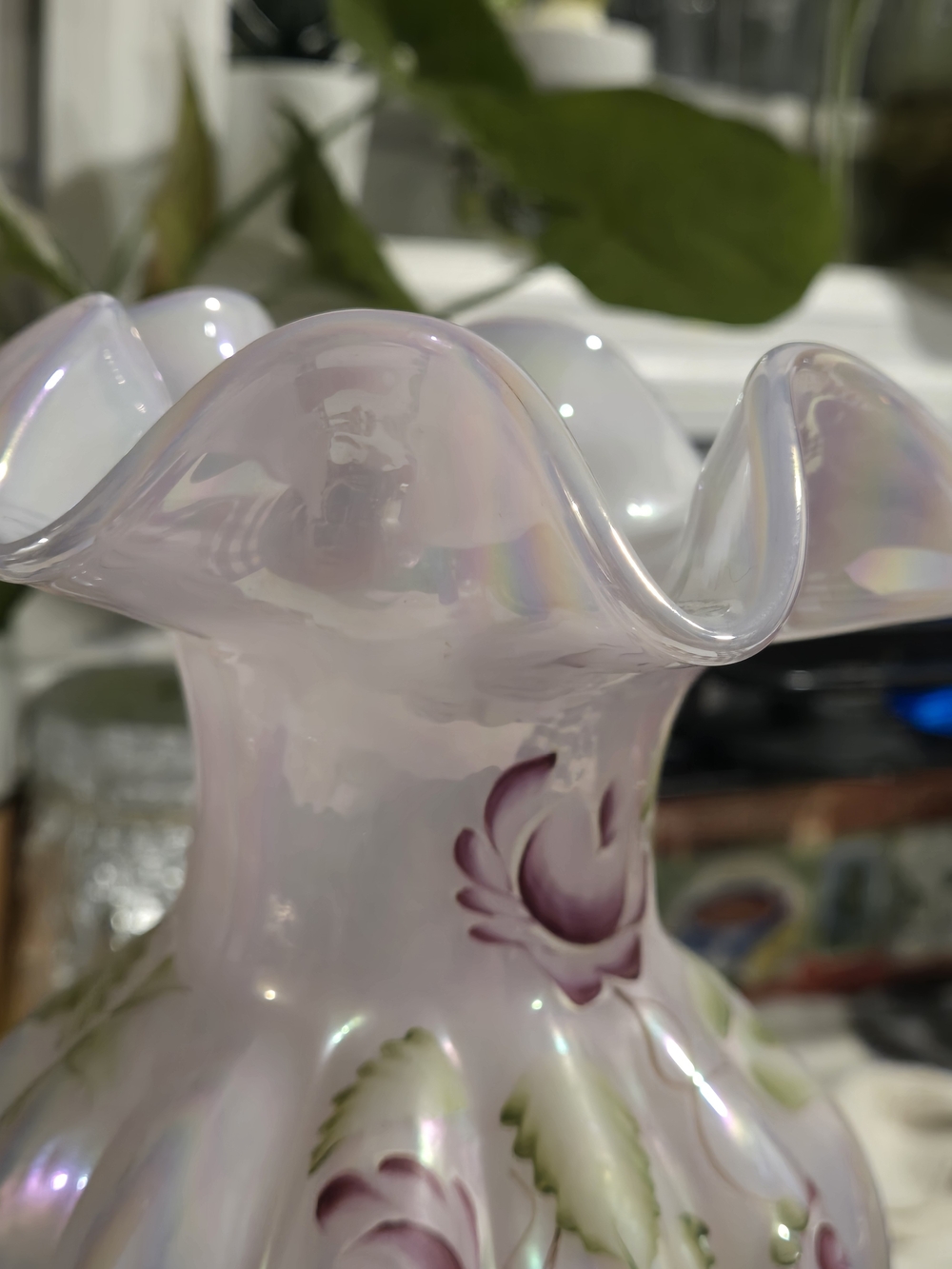 Rare Vintage Fenton Hand Painted Irredescent Pink Vase Signed Artist Jo Lynch - Picture 6 of 10